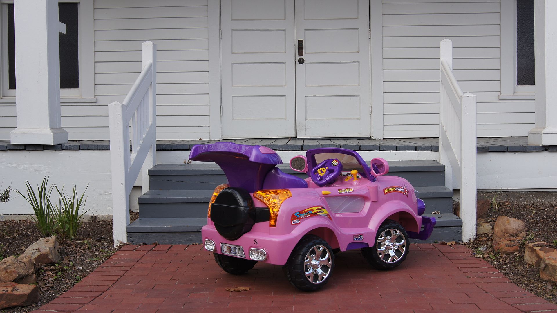 pink mercedes remote control ride on car